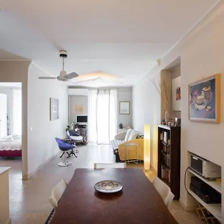 Apartment Large 1 Bedroom With Balcony City Centre Cannes