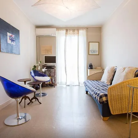 Apartment Large 1 Bedroom With Balcony City Centre